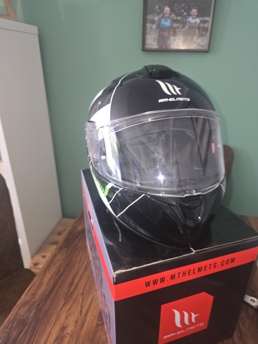 Karting helmet size medium - mt,